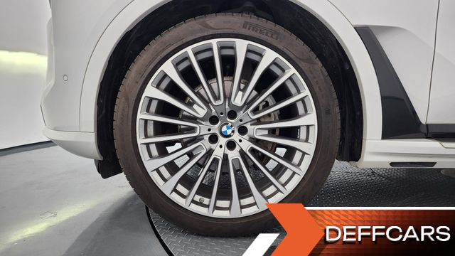 BMW X7 xDrive 40i Design Pure Excellence 6-Seater купить на сайте DeffCars