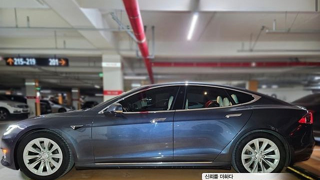 Tesla MODEL S 100D купить на сайте DeffCars