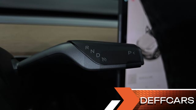 Tesla MODEL Y Long Range AWD купить на сайте DeffCars