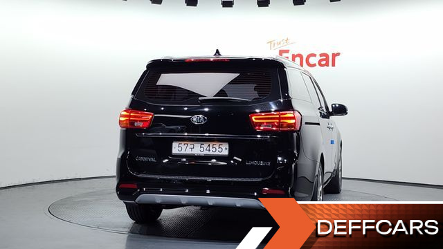 Kia CARNIVAL 7-Seater Limousine President купить на сайте DeffCars
