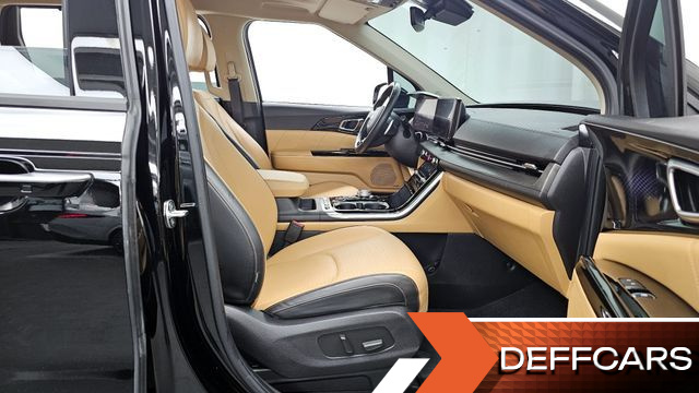 Kia CARNIVAL Gasoline 9-Seater Signature купить на сайте DeffCars