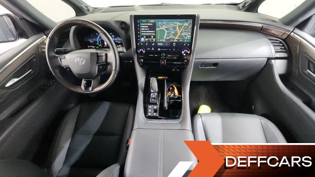 Toyota ALPHARD 2.5 HEV Executive AWD купить на сайте DeffCars