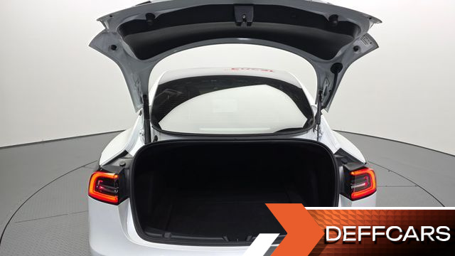 Tesla MODEL 3 Long Range AWD купить на сайте DeffCars