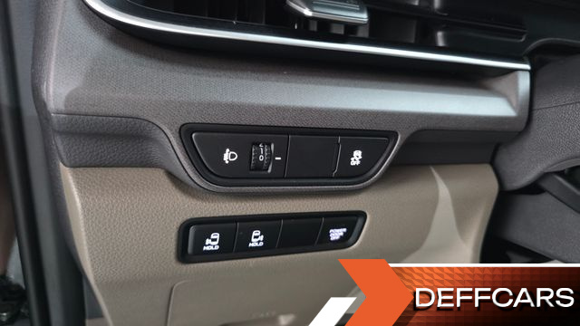 Kia CARNIVAL 9-Seater Prestige купить на сайте DeffCars