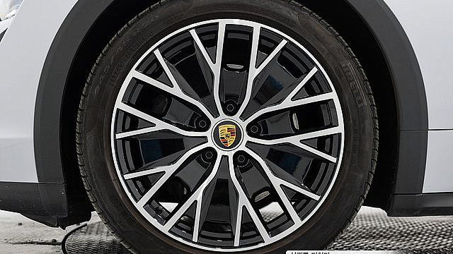 Porsche TAYCAN 4 Cross Turismo купить на сайте DeffCars