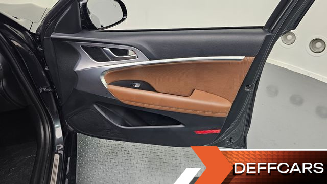 Genesis G70 2.0T Elite купить на сайте DeffCars