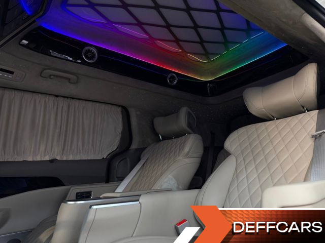 Kia CARNIVAL Gasoline 9-Seater Signature купить на сайте DeffCars