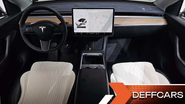 Tesla MODEL Y Long Range AWD купить на сайте DeffCars