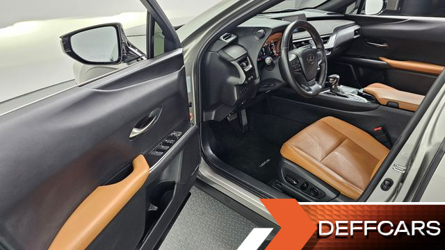 Lexus UX 2.0 2WD купить на сайте DeffCars