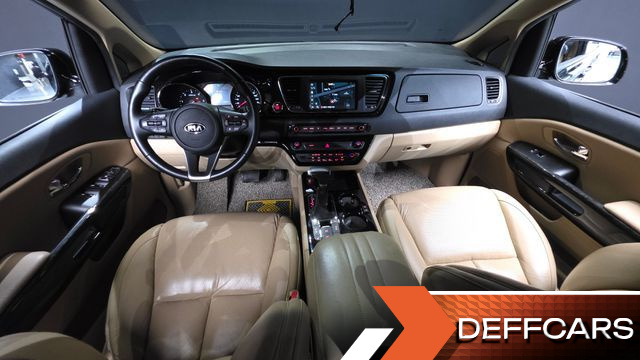 Kia CARNIVAL 9-Seater Hi-Limousine Prestige купить на сайте DeffCars