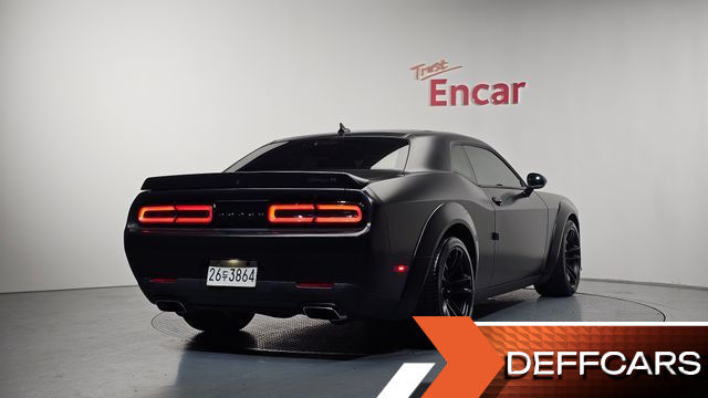 Dodge CHALLENGER 6.4 купить на сайте DeffCars