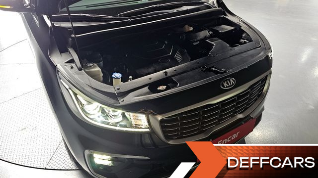 Kia CARNIVAL Gasoline 7-Seater Limousine President купить на сайте DeffCars