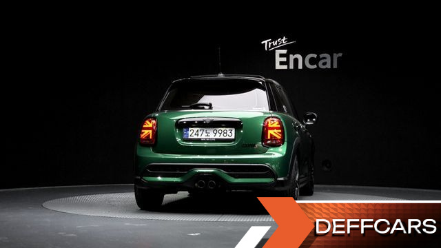 Mini COOPER 5Door Classic Third Generation купить на сайте DeffCars