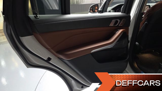BMW X7 xDrive 40i Design Pure Excellence 6-Seater купить на сайте DeffCars