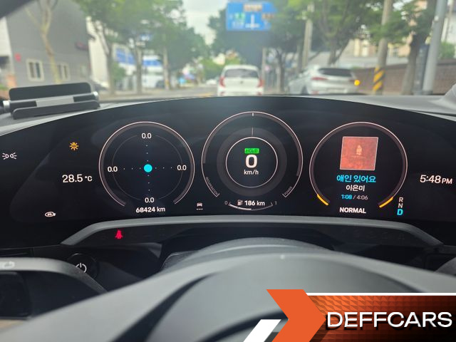 Porsche TAYCAN Base купить на сайте DeffCars
