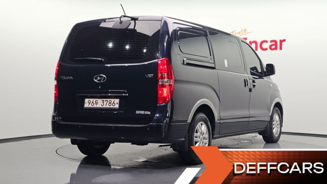 Hyundai STAREX Van 5-Seater Modern купить на сайте DeffCars