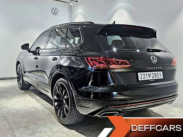 Volkswagen TOUAREG 3.0 TDI R-Line купить на сайте DeffCars