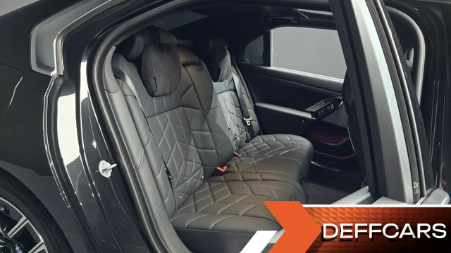 BMW 7-SERIES 740i xDrive M Sport купить на сайте DeffCars