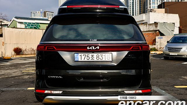Kia CARNIVAL Gasoline 9-Seater Hi-Limousine Signature купить на сайте DeffCars
