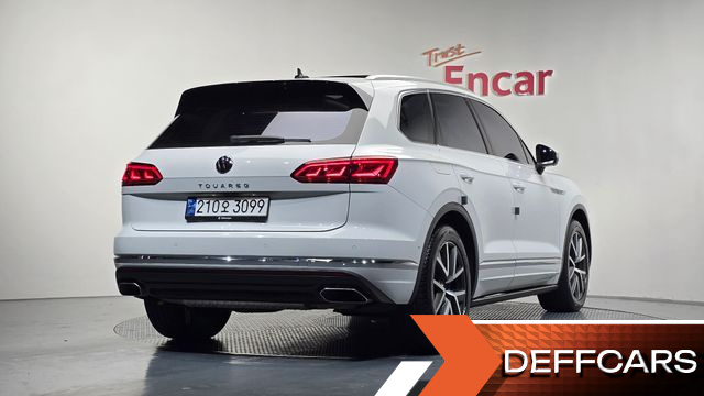 Volkswagen TOUAREG 3.0 TDI Prestige купить на сайте DeffCars