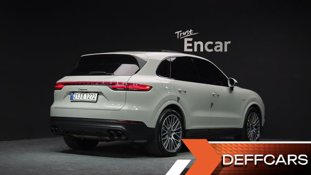 Porsche CAYENNE 3.0 E-HYBRID PLATINUM EDITION купить на сайте DeffCars