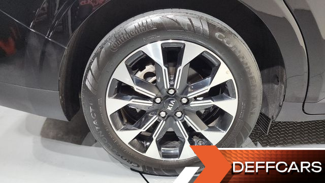 Kia CARNIVAL Gasoline 9-Seater Signature купить на сайте DeffCars