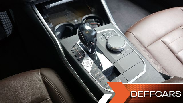 BMW 3-SERIES 320d Luxury купить на сайте DeffCars