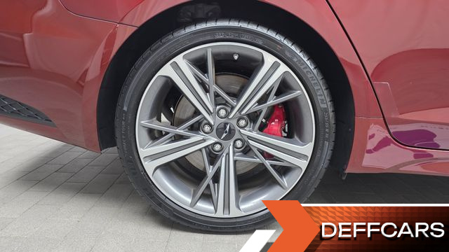 Genesis G70 Gasoline 3.3T 4WD купить на сайте DeffCars