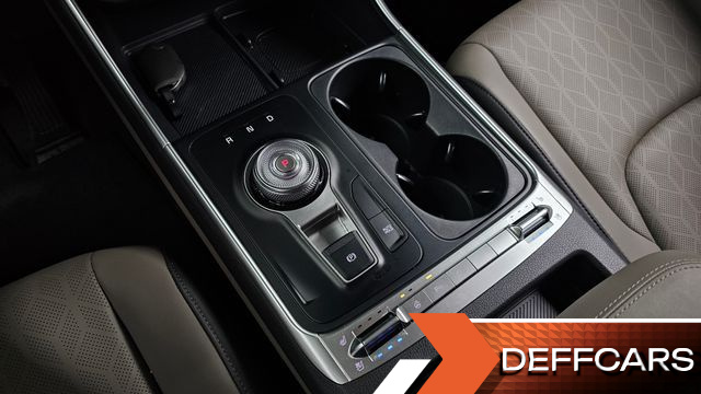 Kia CARNIVAL Gasoline 9-Seater Prestige купить на сайте DeffCars