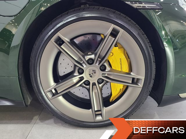 Porsche TAYCAN Turbo S купить на сайте DeffCars