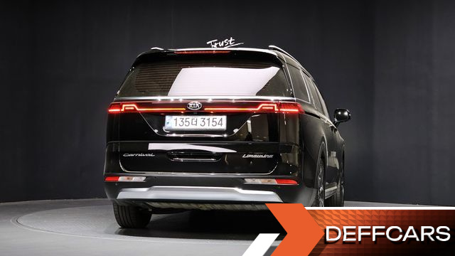 Kia CARNIVAL Gasoline 7-Seater Signature купить на сайте DeffCars