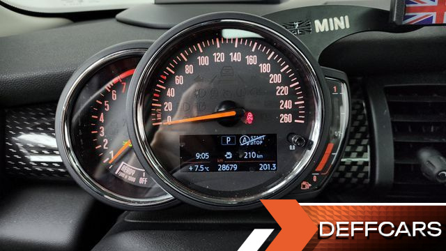 Mini COOPER 5Door Standard 3rd купить на сайте DeffCars
