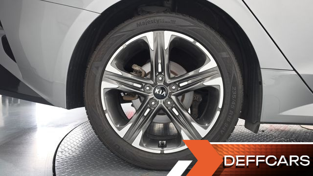 Kia K5 2.0 Noblesse купить на сайте DeffCars