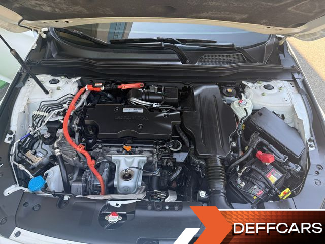 Honda ACCORD 2.0 Hybrid Touring купить на сайте DeffCars