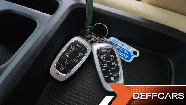 Hyundai STARIA 4WD Tourer 9-Seater Modern купить на сайте DeffCars