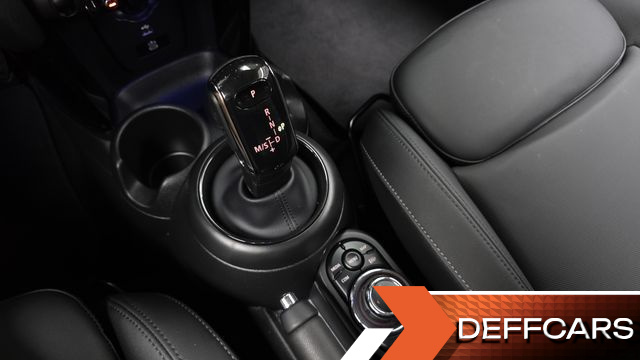 Mini COOPER 5Door Classic Third Generation купить на сайте DeffCars