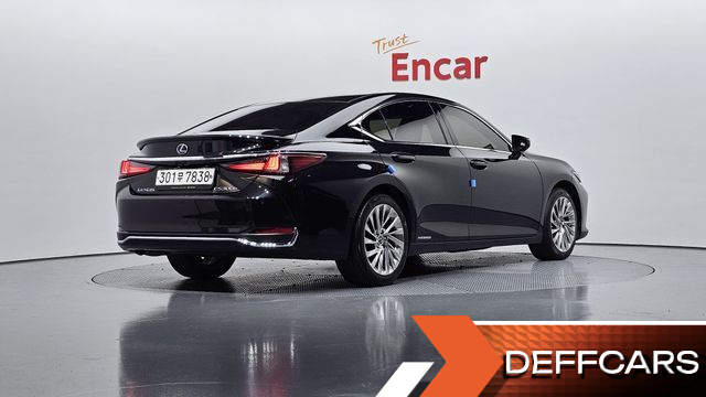 Lexus ES Luxury Plus купить на сайте DeffCars