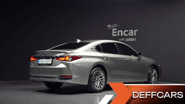 Lexus ES Luxury Plus купить на сайте DeffCars