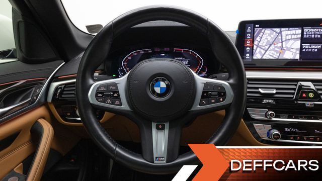 BMW 5-SERIES 520i M Sport купить на сайте DeffCars