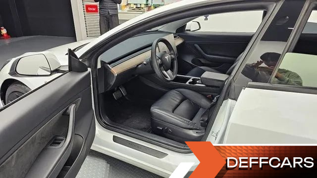 Tesla MODEL 3 Long Range AWD купить на сайте DeffCars