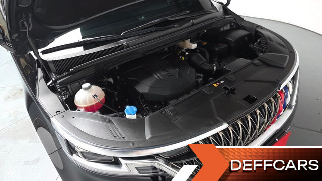 Kia CARNIVAL 9-Seater Signature купить на сайте DeffCars