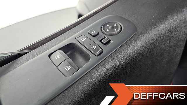 Hyundai STARIA L3.5 Lounge 9-Seater Inspiration купить на сайте DeffCars