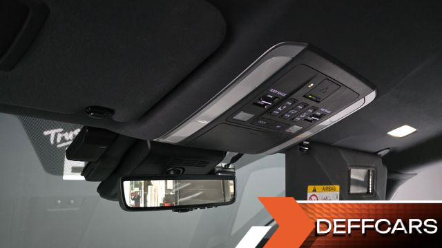 Toyota ALPHARD 2.5 HEV Executive AWD купить на сайте DeffCars