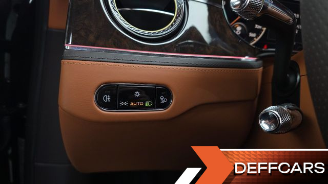 Bentley FLYING SPUR 4.0 купить на сайте DeffCars