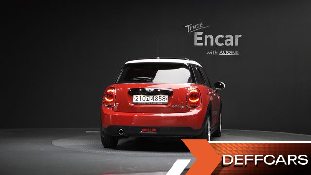 Mini COOPER 5Door Standard 3rd купить на сайте DeffCars