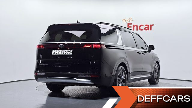 Kia CARNIVAL Gasoline 9-Seater Signature купить на сайте DeffCars