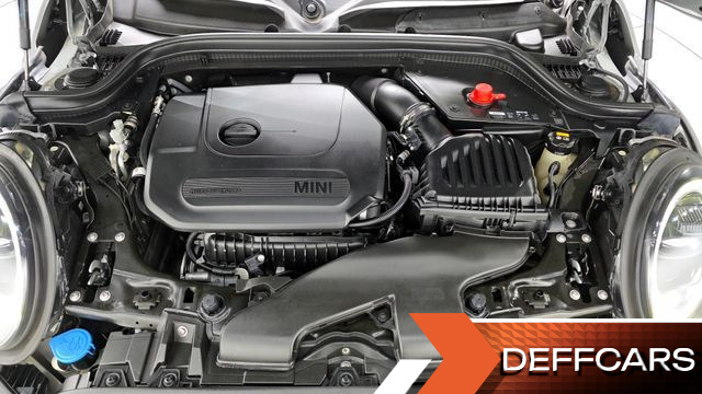 Mini COOPER 5-Door Classic Plus 3rd купить на сайте DeffCars
