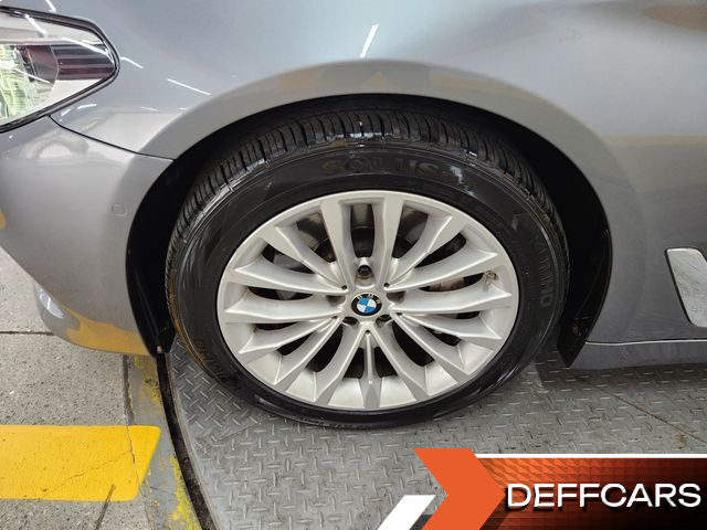 BMW 5-SERIES 530i Luxury Plus купить на сайте DeffCars