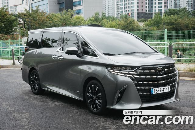 Toyota ALPHARD 2.5 HEV Executive AWD купить на сайте DeffCars