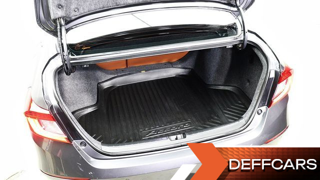 Honda ACCORD 2.0 Hybrid Touring купить на сайте DeffCars
